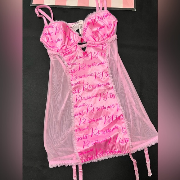 RARE!! 2015 Runway Victoria's Secret  garter slip VS Archives NEW W/ TAGS - Picture 3 of 4